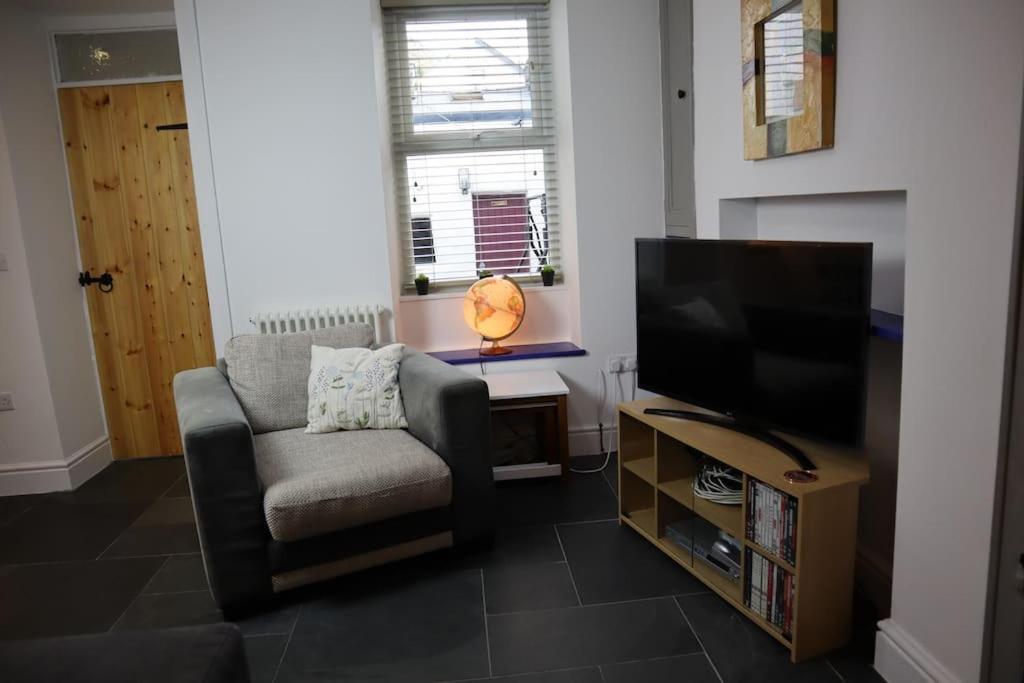 Dol Bach - Your Homely Welsh Cottage In The Heart Of Snowdonia Blaenau Ffestiniog ภายนอก รูปภาพ